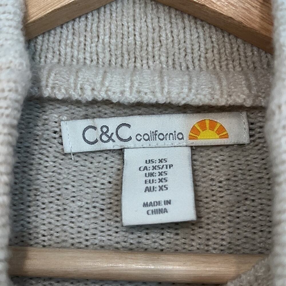 C&C California purple and cream sweater size xsmall - Picture 5 of 6